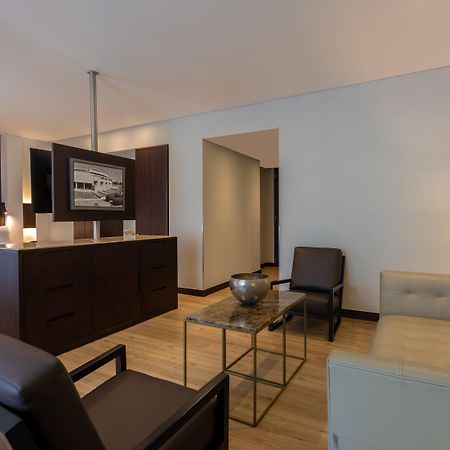 Holiday Inn Bogota Airport By Ihg Екстериор снимка