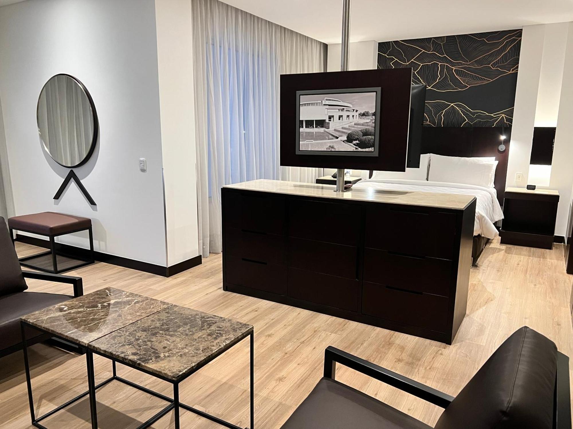 Holiday Inn Bogota Airport By Ihg Екстериор снимка