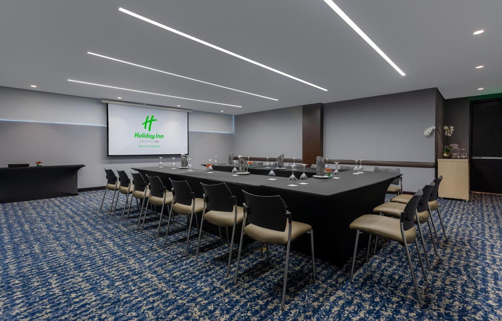 Holiday Inn Bogota Airport By Ihg Екстериор снимка