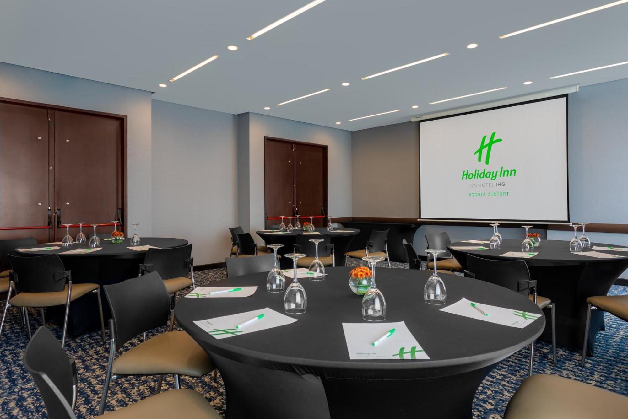 Holiday Inn Bogota Airport By Ihg Екстериор снимка