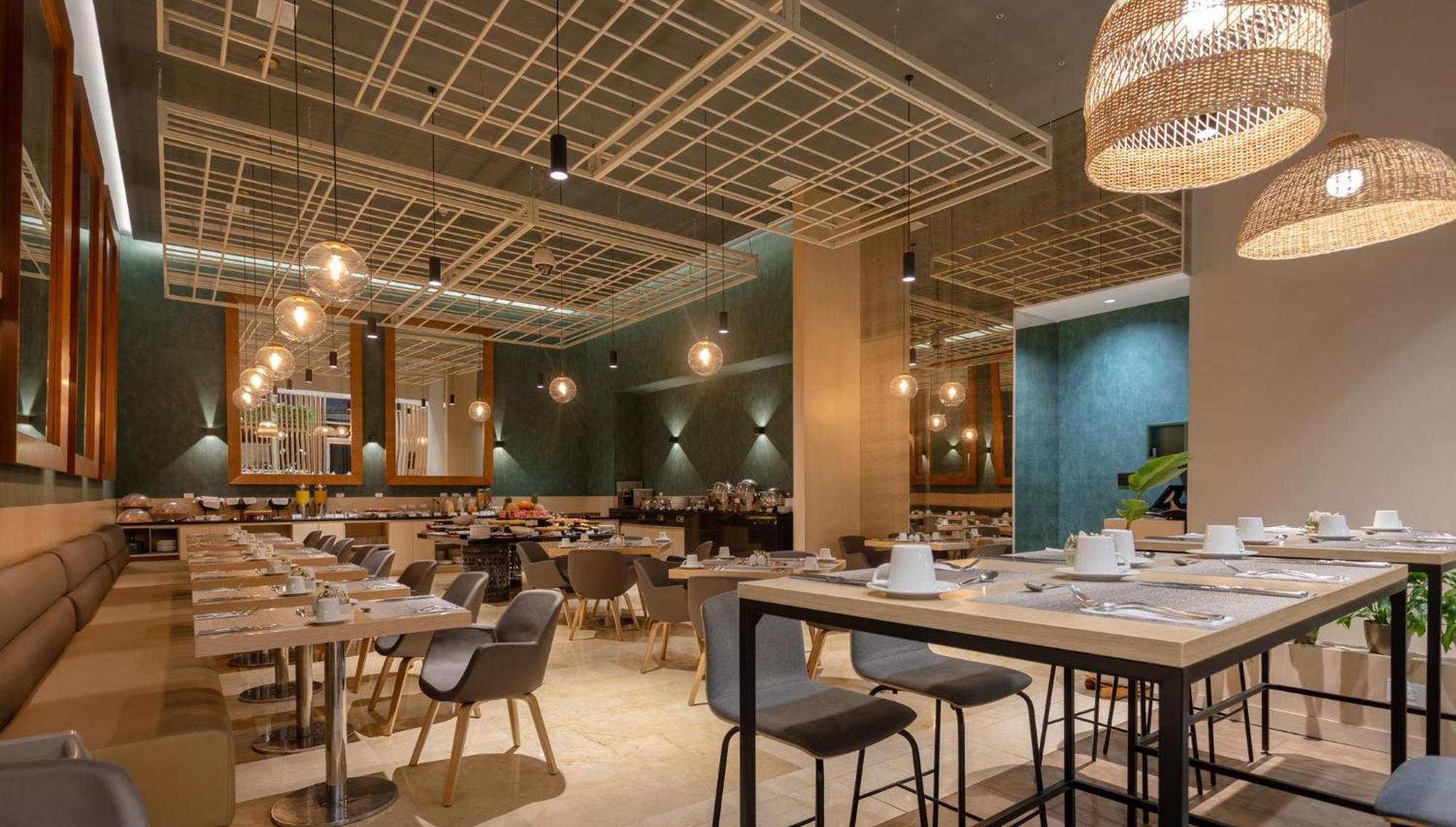 Holiday Inn Bogota Airport By Ihg Екстериор снимка